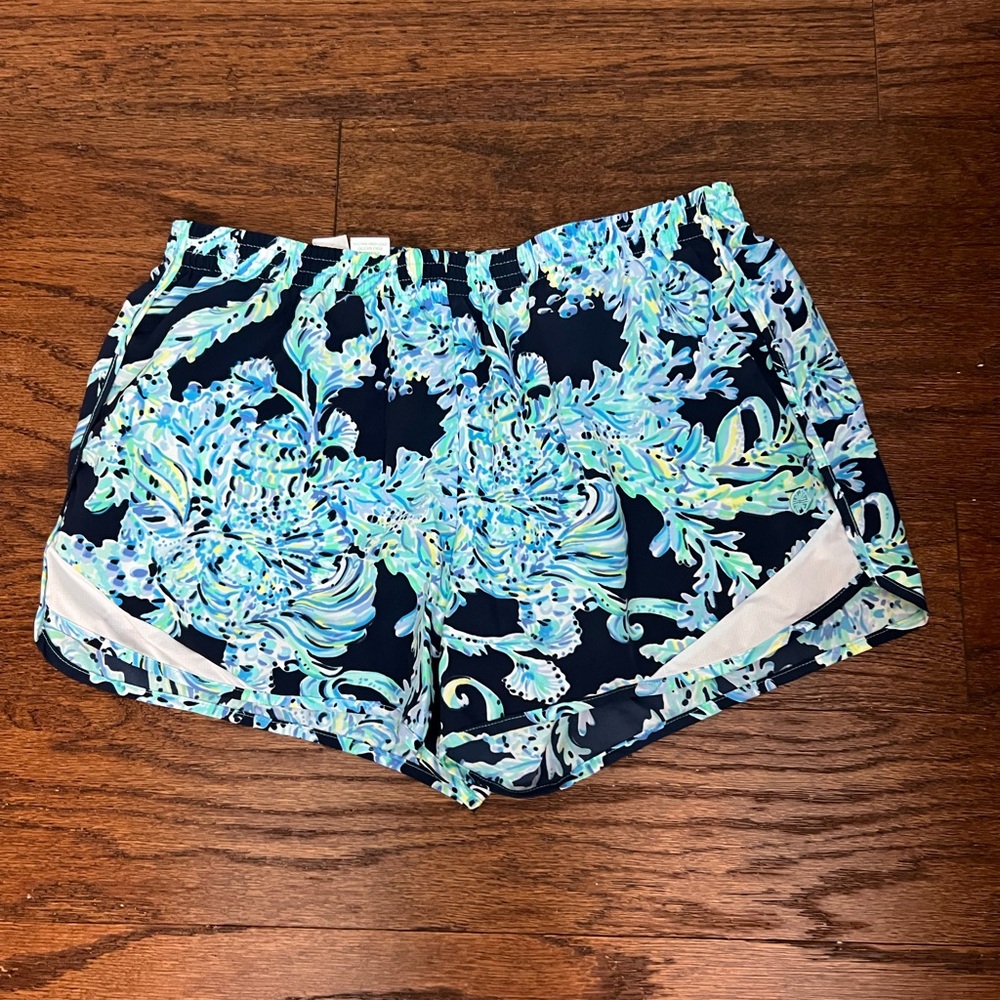 Lilly Pulitzer Ocean Trail Shorts in High Tide Navy Scuba Doo